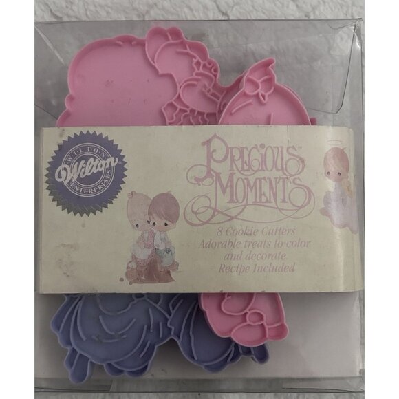 90's Wilton Precious Moments 8-Piece Cookie Cutter Set Dishwasher-Safe In Box - Picture 1 of 7